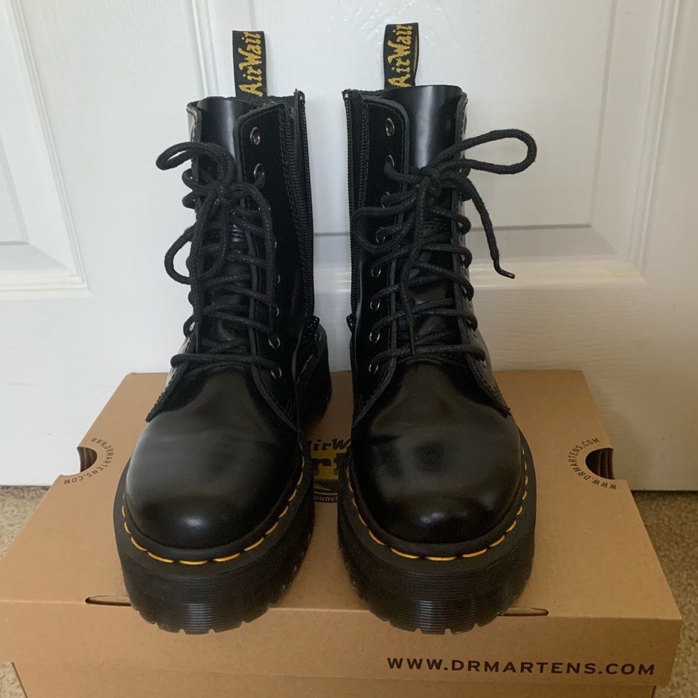 dr martens- jadon platform authentic leather boots - Picture 3 of 15